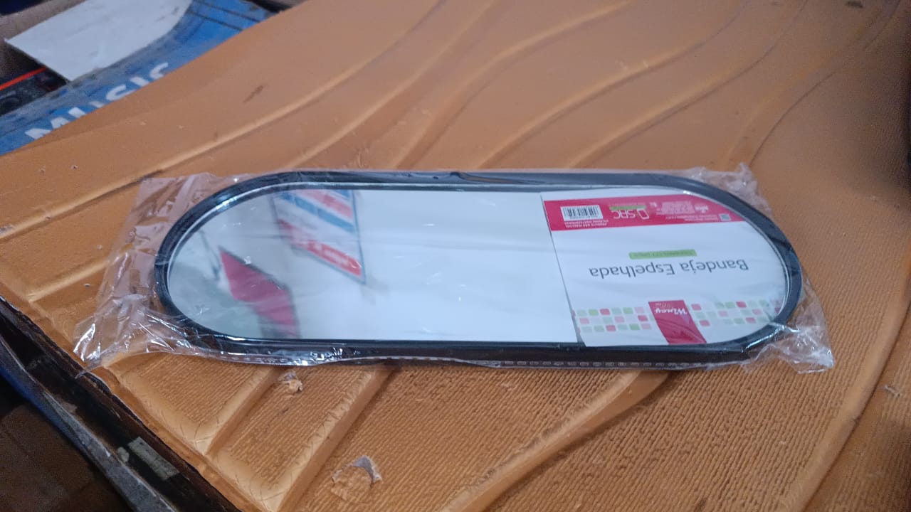 Modern Oval Wall-Mounted Bathroom Mirror (1 Pc)