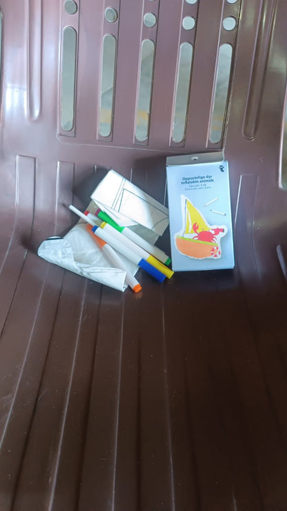 Multicolour colour-your-own inflatable animals With 6pcs Colored Pen Markers (1 Set)